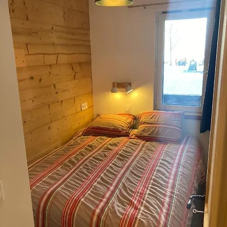 218 * Génos
